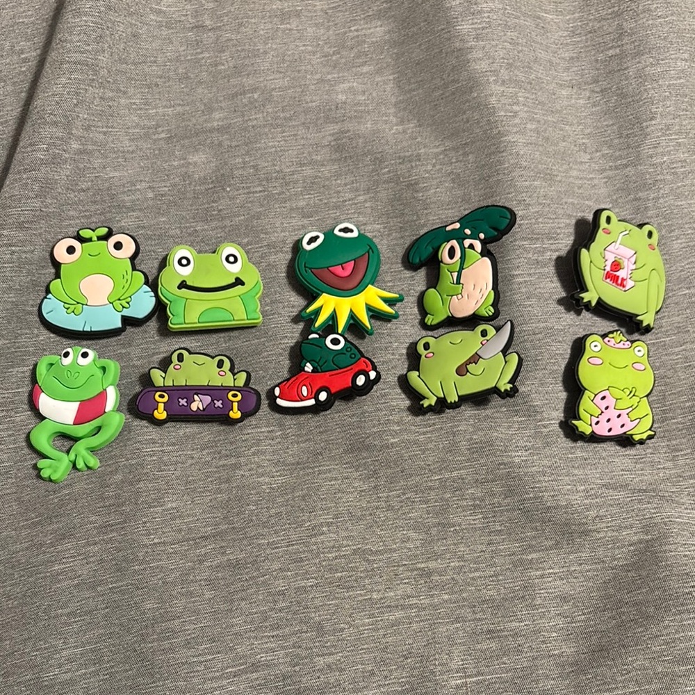CROCS Frog-Themed Shoe Charms Set